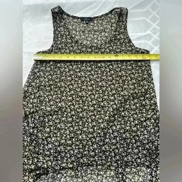 ✨Soprano oversized size S high-low ruffle detail - Picture 5 of 6